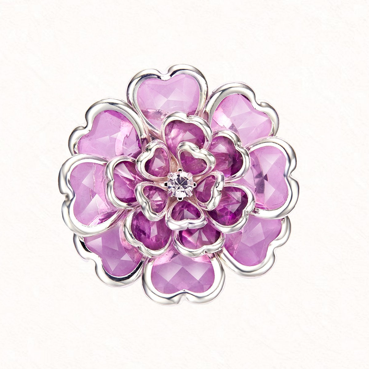 Camélia Lilas – cache-bouton de manchette Coup de Fleur